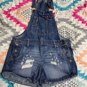 Overall shorts